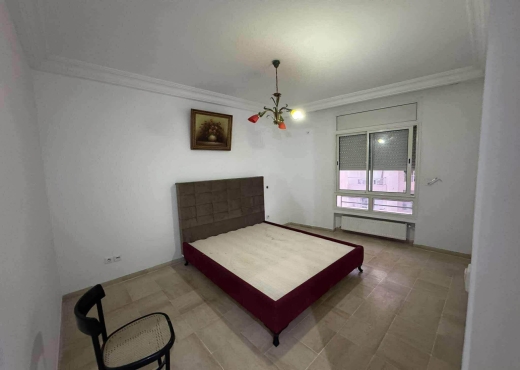 📍 ENNASR 2 : APPARTEMENT S+2 À LOUER - image 2