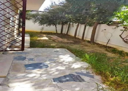 📍 JARDINS D’EL MENZAH 2 : REZ-DE-CHAUSSÉE DE VILL