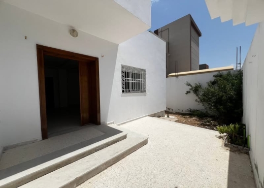 📍GHAZELA CITÉ ESSAHAFA  : VILLA S+3 AVEC JARDIN