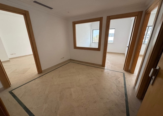 📍 NOUVELLE ARIANA : BUREAU H+3 SPACIEUX À LOUER - image 2