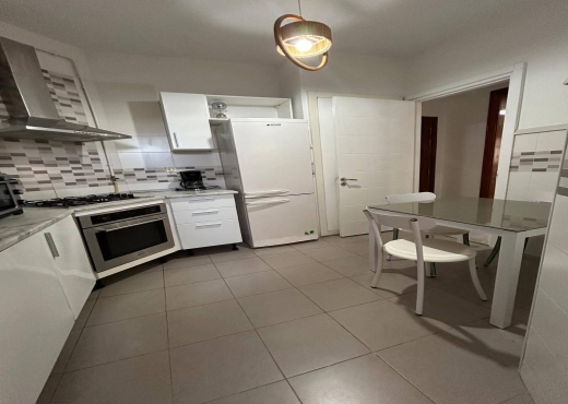 📍ENNASR2: APPARTEMENT S+2 RICHEMENT MEUBLÉE À LOU - image 4