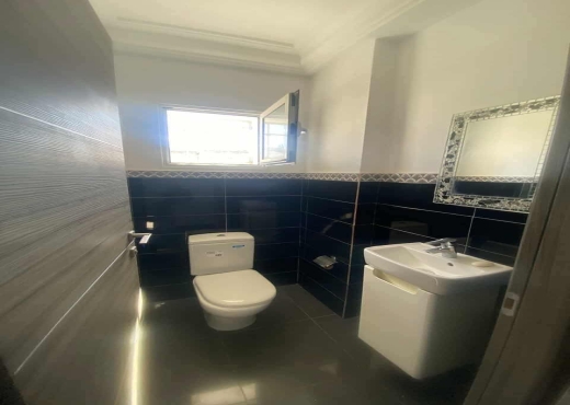 ENNASR 2  : BUREAU H+1 À LOUER - image 4