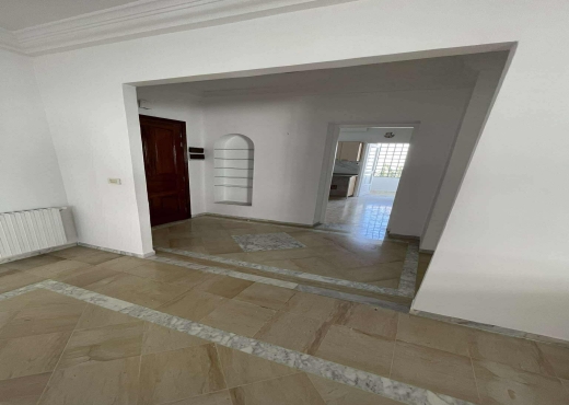 📍 ENNASR 1 – APPARTEMENT S+4 TRANSFORMÉ EN S+3 À - image 4