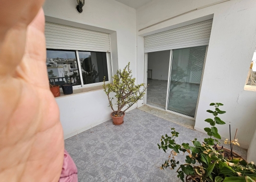 CITE ENNASER 2 : APPARTEMENT S+4 A LOUER - image 2