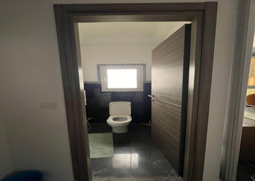 📍ENNASR 2 : BUREAU H+1  A LOUER - image 4