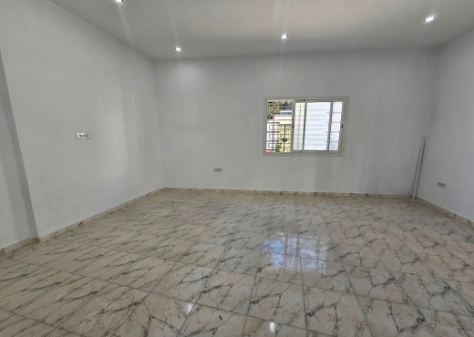 LA SOUKRA – À VENDRE  DÉPÔT - image 2