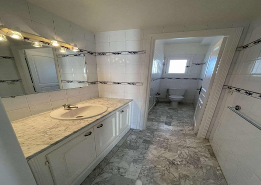 📍 ENNASR 1 – APPARTEMENT S+4 TRANSFORMÉ EN S+3 À - image 3