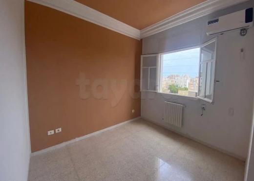 RIADH EL ANDALOUS : APPARTEMENT S+3  A VENDRE - image 4