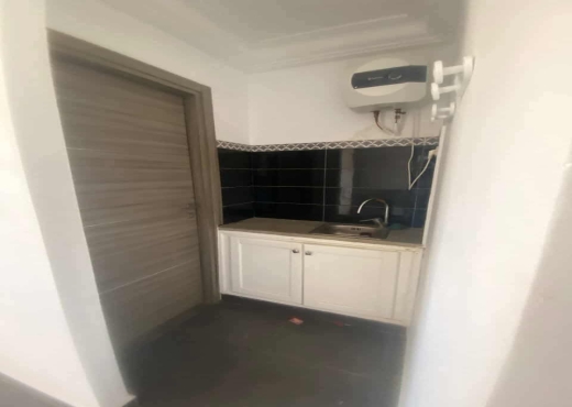 ENNASR 2  : BUREAU H+1 À LOUER - image 3