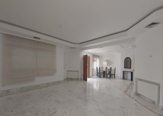 ENNASR 2 :  VILLA DE PRESTIGE AVEC PISCINE À LOUER - image 3