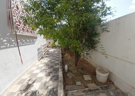 📍 EL GHAZELA : À VENDRE UNE VILLA - image 4