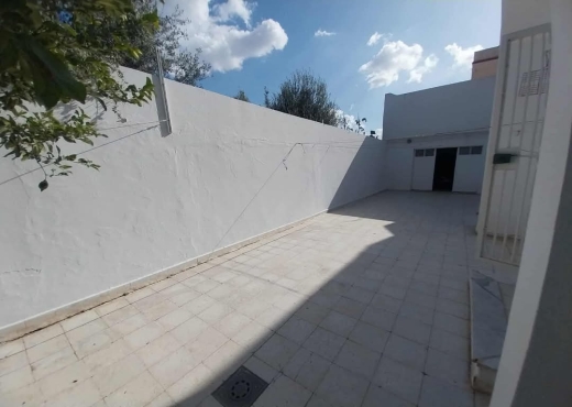📍 EL GHAZELA : À VENDRE UNE VILLA - image 3