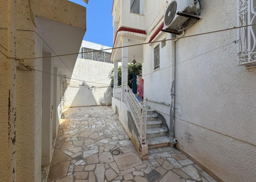 📍 GHAZELLA – VILLA À VENDRE SUR DEUX NIVEAUX SÉPA - image 3